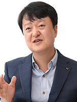 photo of Hyun Jin Park